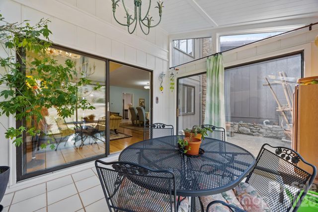 102 Crowfields Drive, Asheville, NC 28803