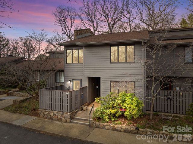 102 Crowfields Drive, Asheville, NC 28803