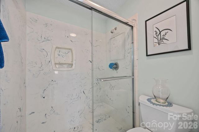 102 Crowfields Drive, Asheville, NC 28803