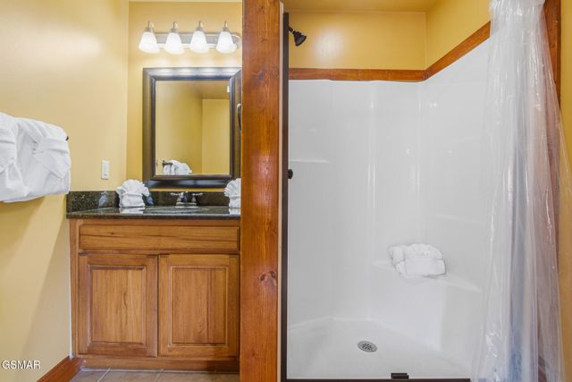 460 Big Bear Way, Pigeon Forge, TN 37863