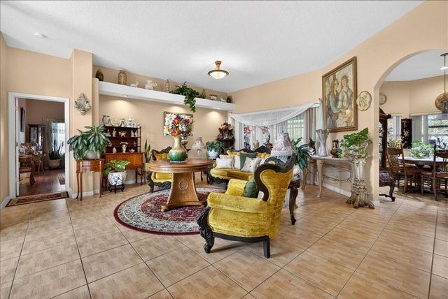 52 UPSHIRE PATH, Palm Coast, FL 32164