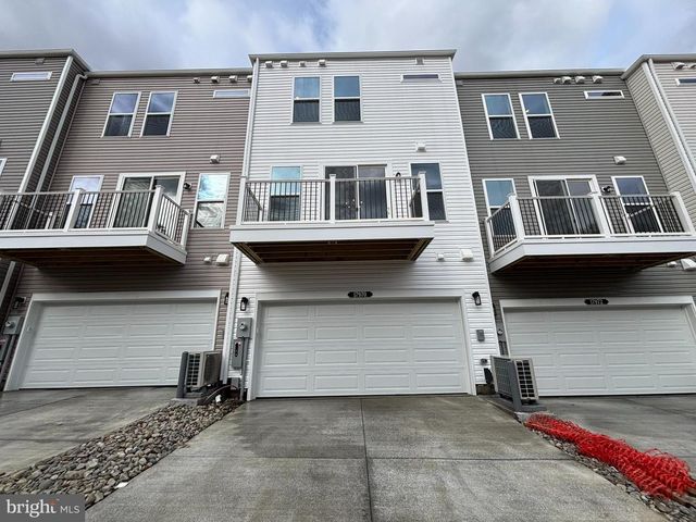 17968 ALICIA AVE, Dumfries, VA 22026