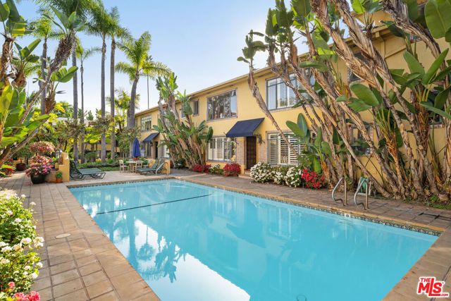 1615 N Laurel Avenue 202, Los Angeles, CA 90046