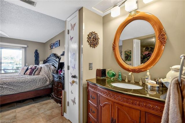 123 SW 47th TER # 102, Cape Coral, FL 33914