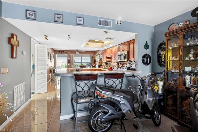 123 SW 47th TER # 102, Cape Coral, FL 33914