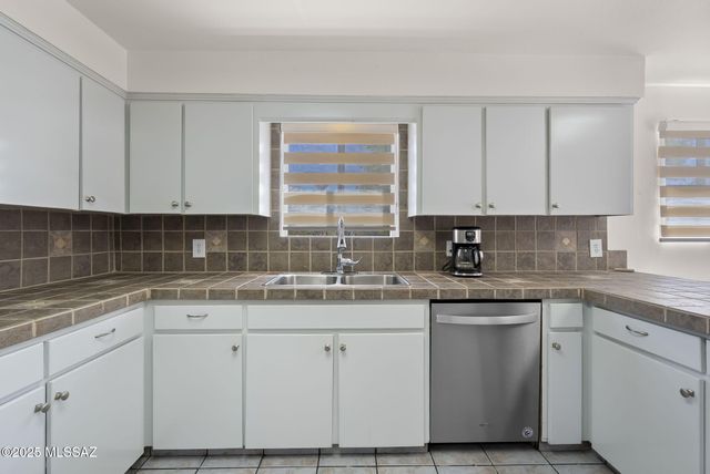 789 N Santa Rita Lane, Nogales, AZ 85621