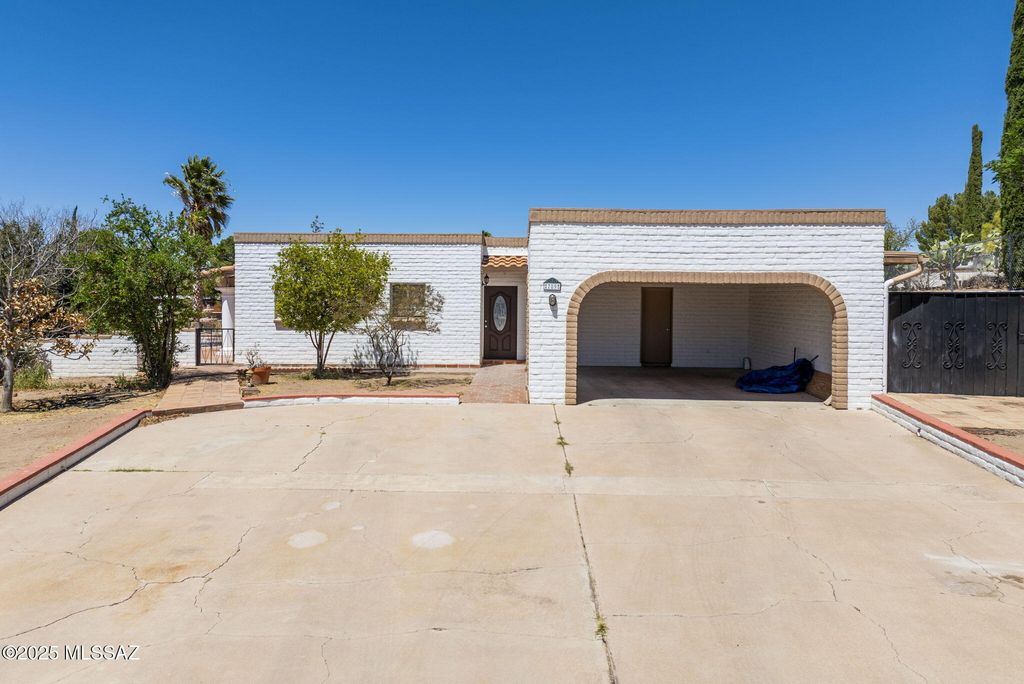 789 N Santa Rita Lane, Nogales, AZ 85621