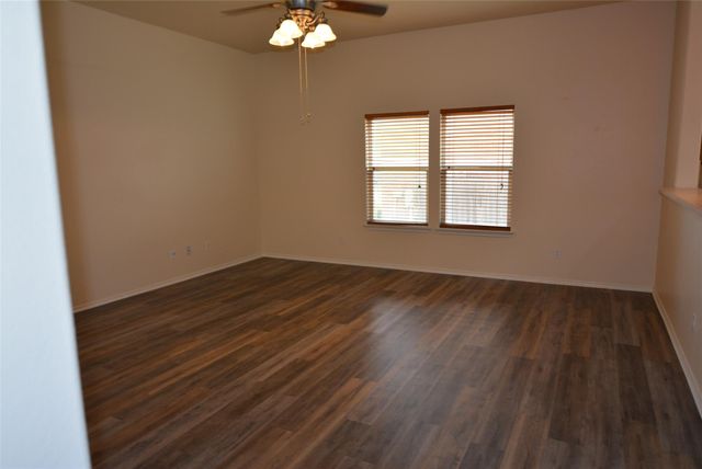 1303 Horseshoe Ranch DR, Leander, TX 78641