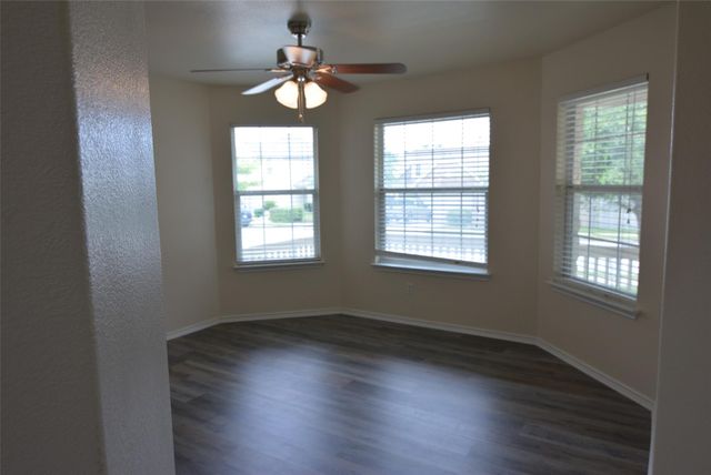 1303 Horseshoe Ranch DR, Leander, TX 78641