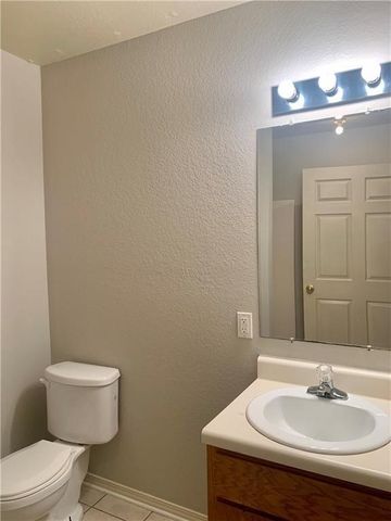 944 N Storer Avenue 9, Fayetteville, AR 72701