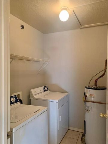 944 N Storer Avenue 9, Fayetteville, AR 72701