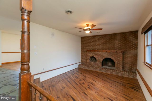 35 GRANT RD, Charles Town, WV 25414