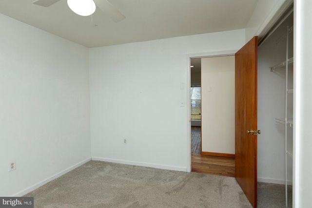 35 GRANT RD, Charles Town, WV 25414