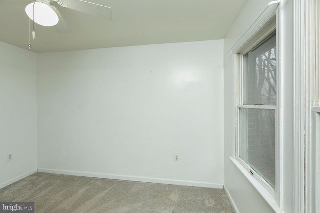 35 GRANT RD, Charles Town, WV 25414