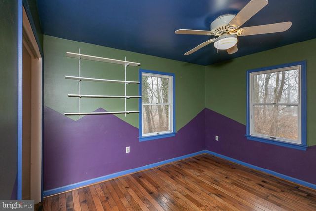 35 GRANT RD, Charles Town, WV 25414