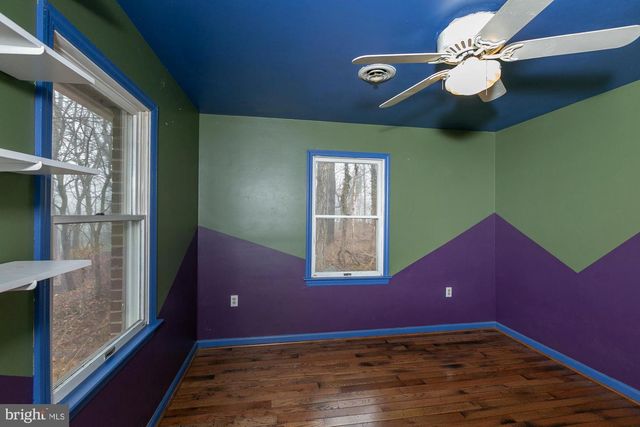 35 GRANT RD, Charles Town, WV 25414