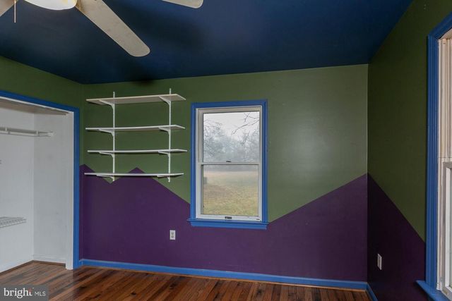 35 GRANT RD, Charles Town, WV 25414