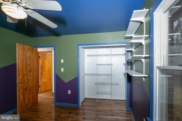 35 GRANT RD, Charles Town, WV 25414