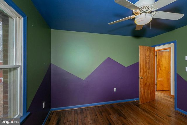 35 GRANT RD, Charles Town, WV 25414