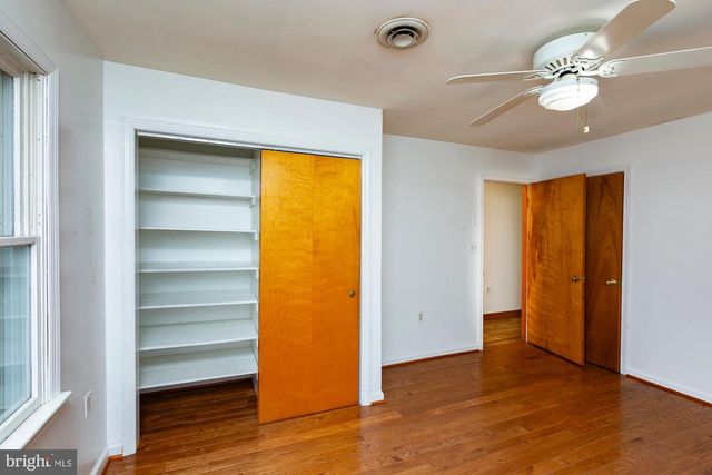 35 GRANT RD, Charles Town, WV 25414