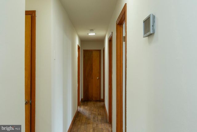 35 GRANT RD, Charles Town, WV 25414