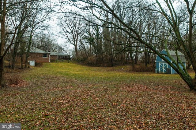 35 GRANT RD, Charles Town, WV 25414