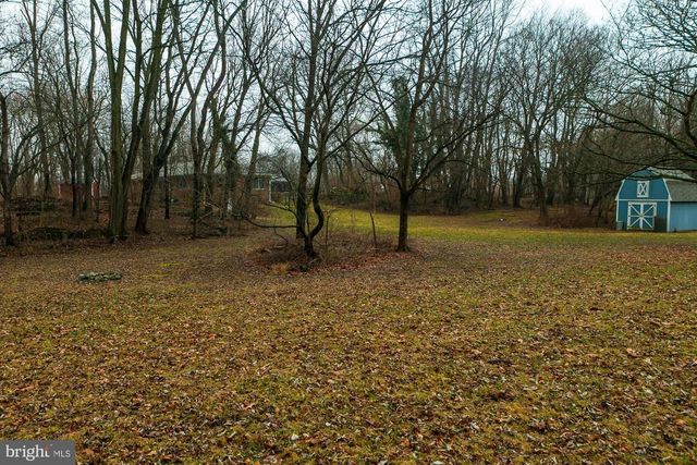 35 GRANT RD, Charles Town, WV 25414