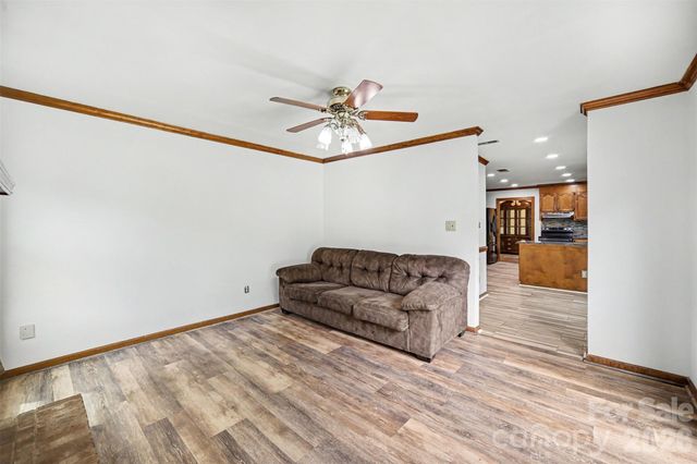 3017 Mill Stream Court, Matthews, NC 28104