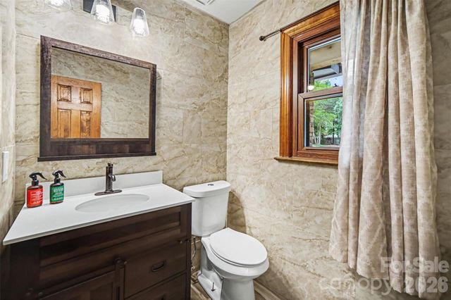 3017 Mill Stream Court, Matthews, NC 28104