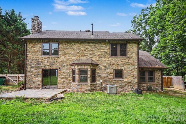 3017 Mill Stream Court, Matthews, NC 28104
