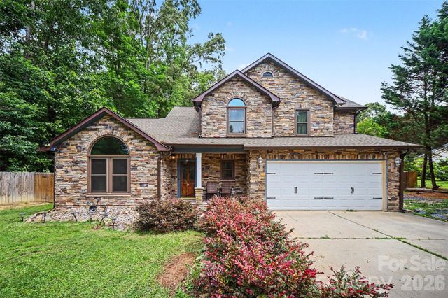 3017 Mill Stream Court, Matthews, NC 28104