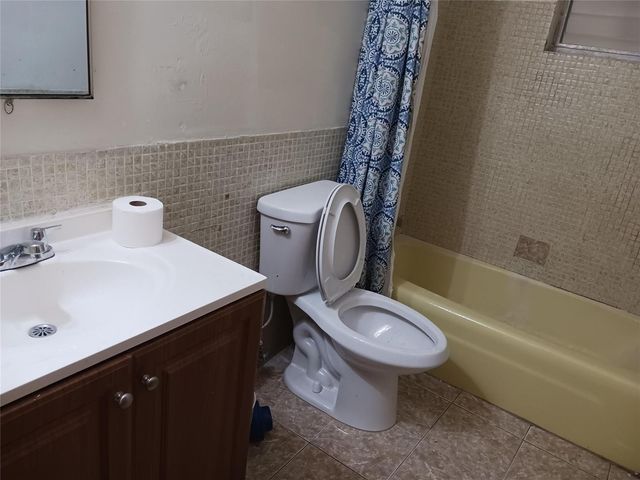7757 SE EMBASSY Boulevard, Miramar, FL 33023