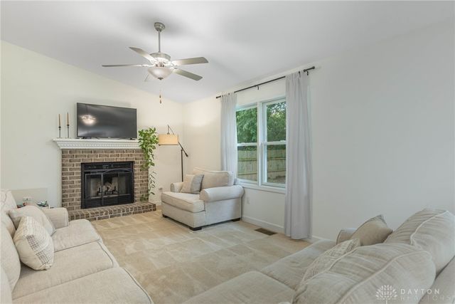 1526 Hickory Glen Drive, Miamisburg, OH 45342