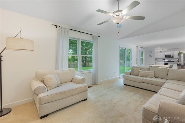 1526 Hickory Glen Drive, Miamisburg, OH 45342