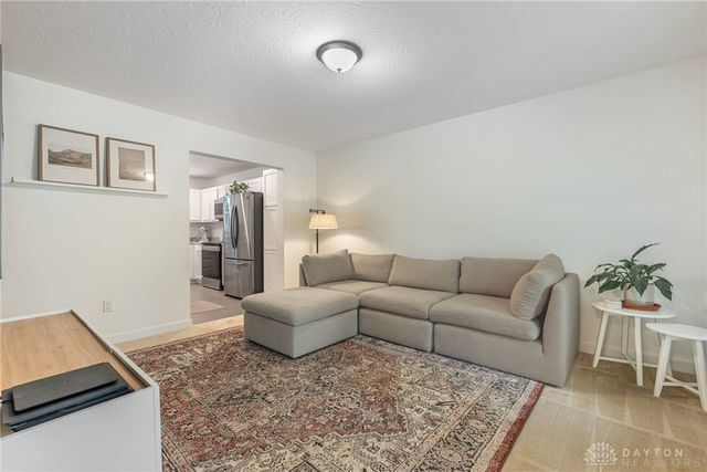 1526 Hickory Glen Drive, Miamisburg, OH 45342