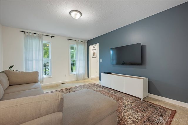 1526 Hickory Glen Drive, Miamisburg, OH 45342