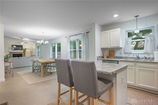 1526 Hickory Glen Drive, Miamisburg, OH 45342