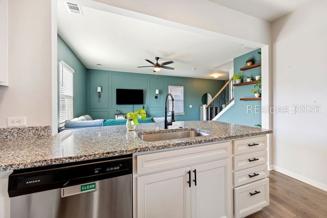 21 Pacolet Ln, Beaufort, SC 29906