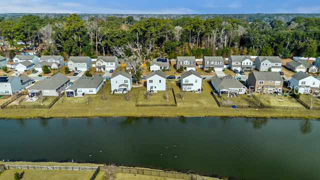 21 Pacolet Ln, Beaufort, SC 29906