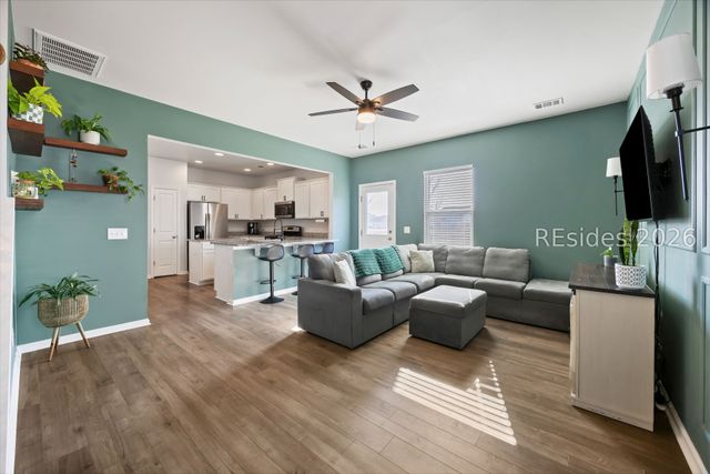 21 Pacolet Ln, Beaufort, SC 29906