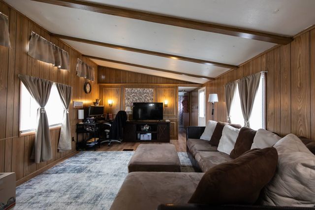 196 New Hillcrest Drive, Greenville, NH 03048