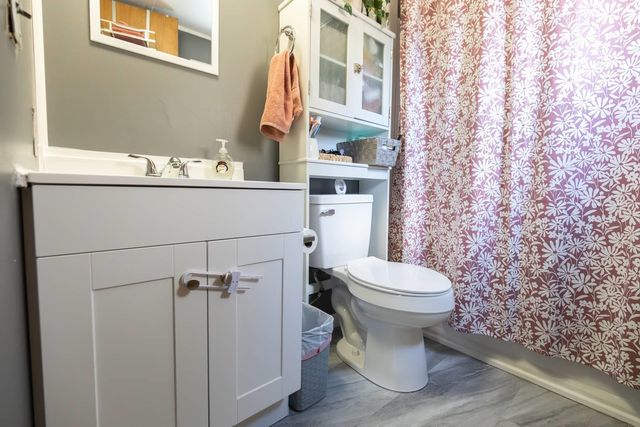 196 New Hillcrest Drive, Greenville, NH 03048