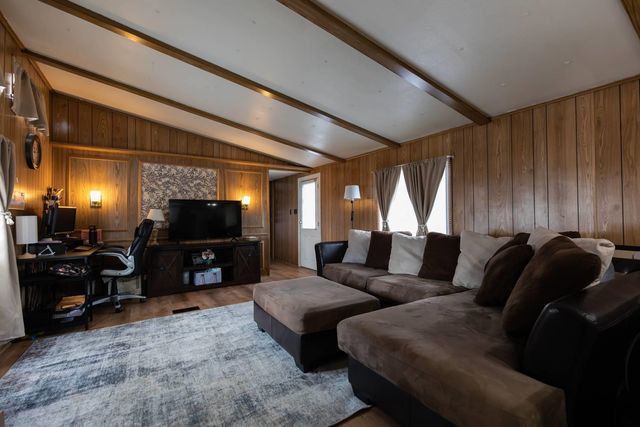 196 New Hillcrest Drive, Greenville, NH 03048