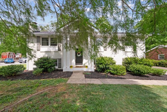 608 Harpeth Pkwy, E, Nashville, TN 37221