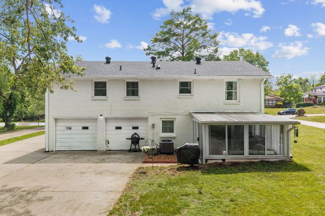 608 Harpeth Pkwy, E, Nashville, TN 37221