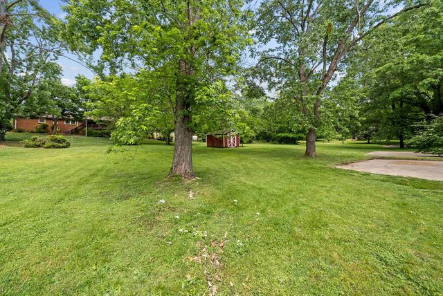 608 Harpeth Pkwy, E, Nashville, TN 37221