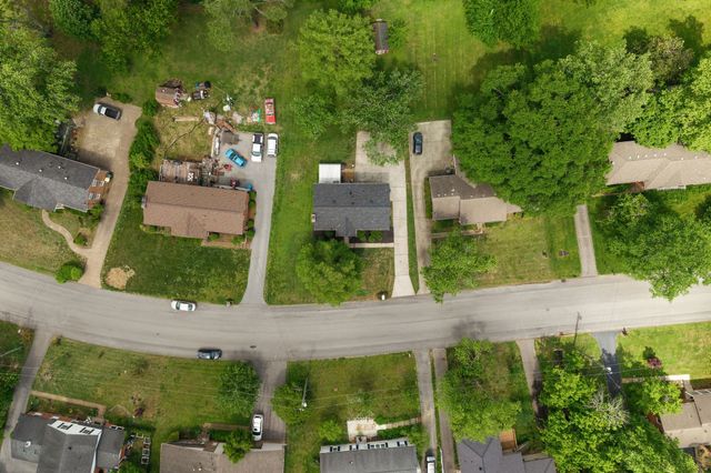 608 Harpeth Pkwy, E, Nashville, TN 37221