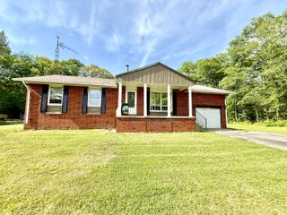 2300 E 150 S, Knox, IN 46534