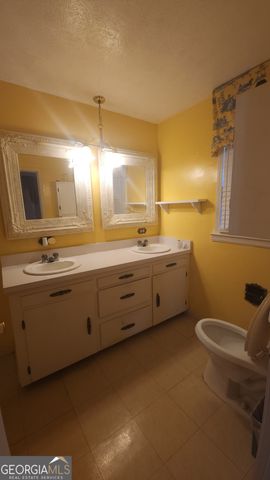 4 Glen View Drive NE, Rome, GA 30165