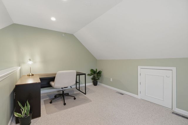 10 Merrimac Way H, Tyngsborough, MA 01879